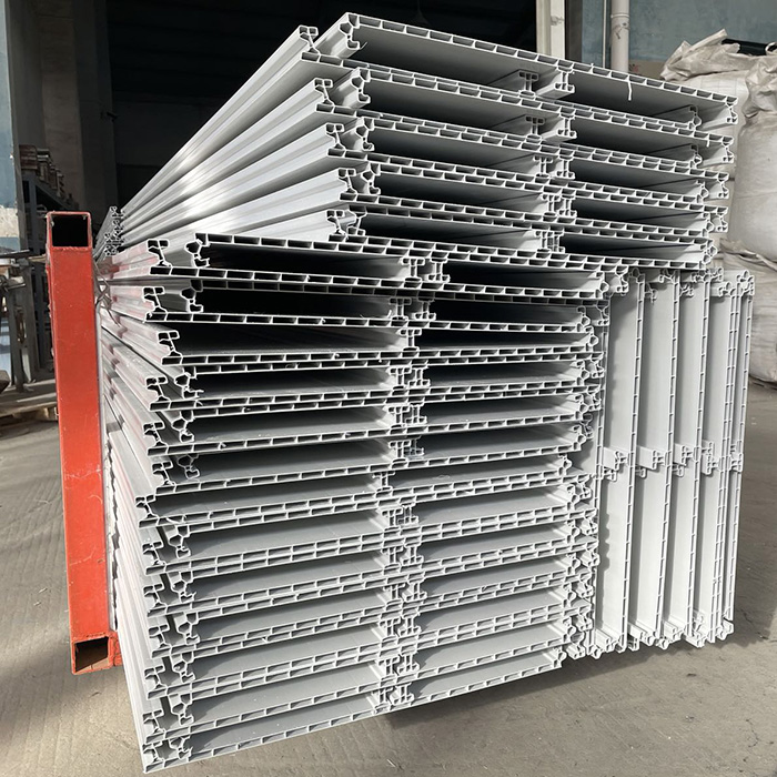 Panel de valla de PVC blanca de bajo mantenimiento